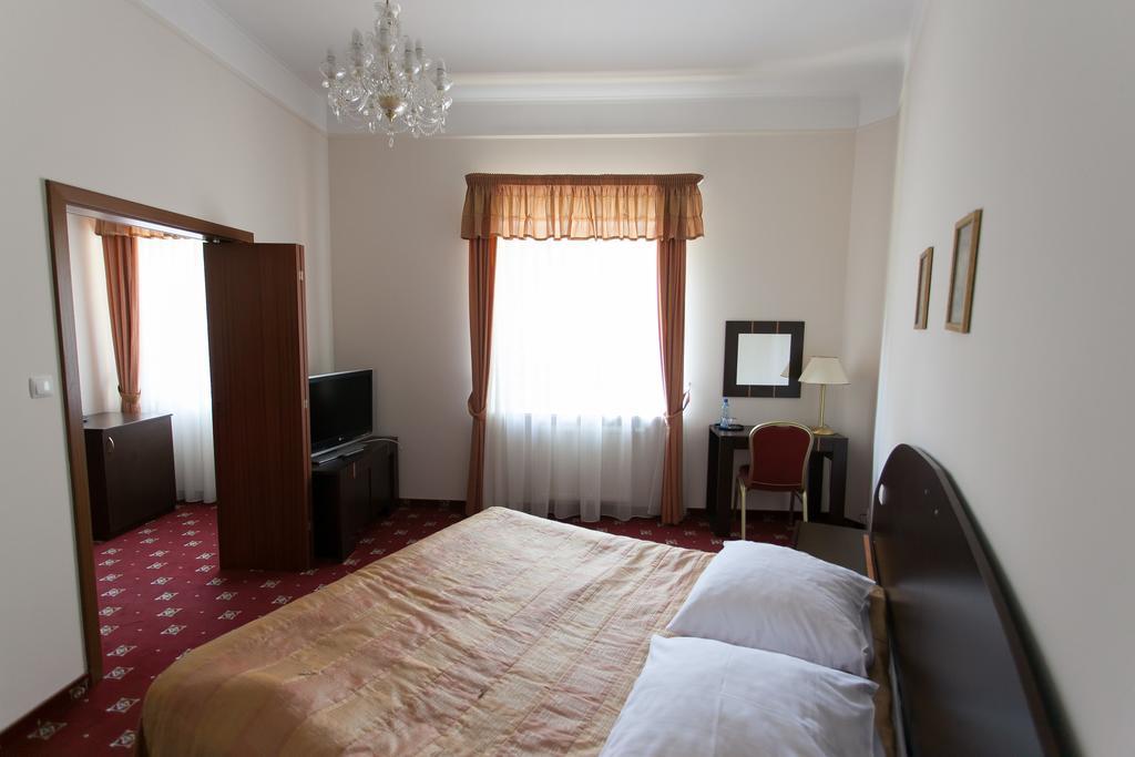 Hotel Twins II Warsaw Exterior photo